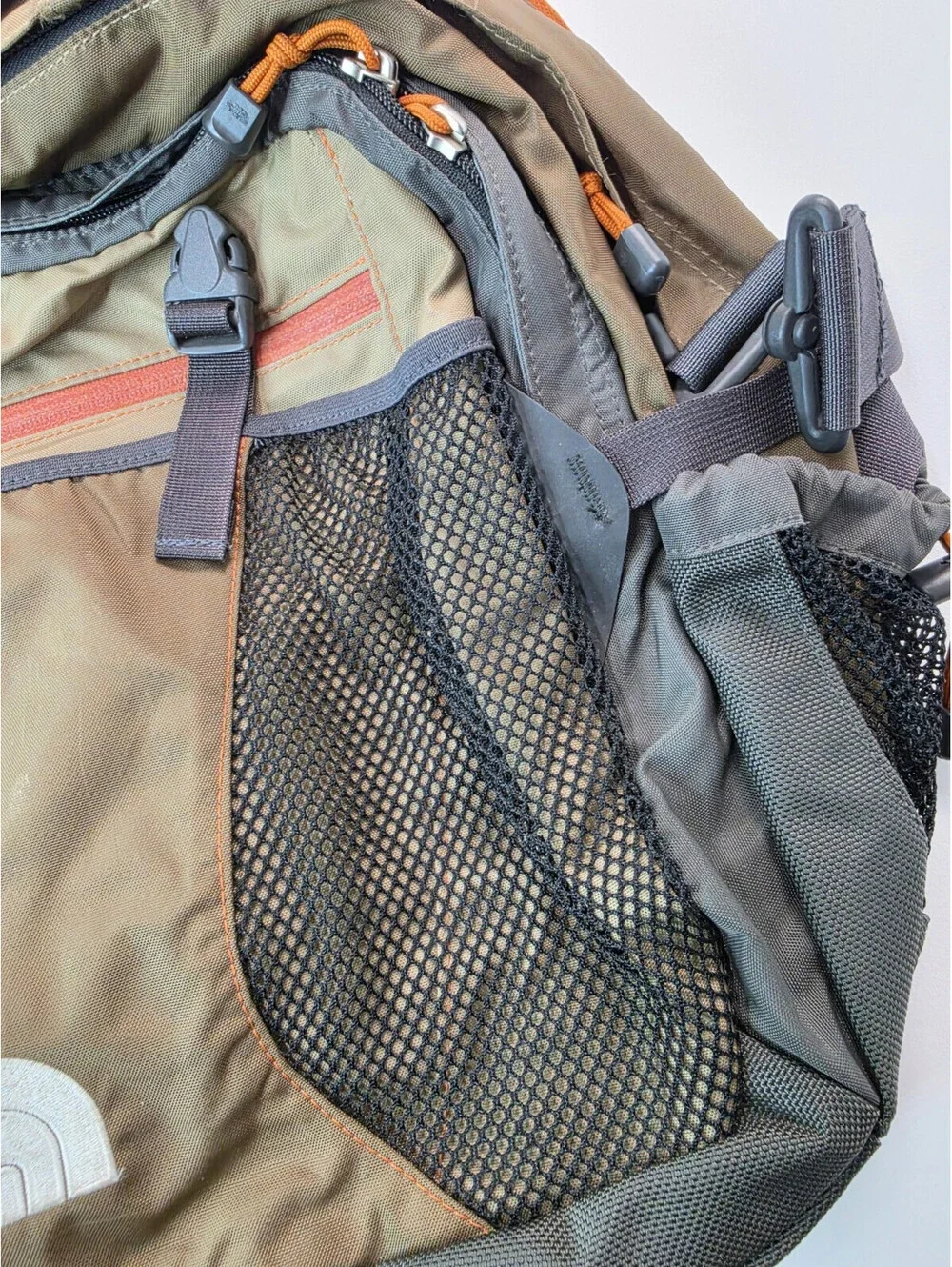 The North Face TNF Off Site 1850 Cu In Brown Laptop Messenger Bag